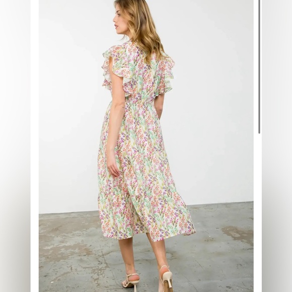 Size M Hazel Flutter Sleeve Floral THML Dress - Picture 5 of 6